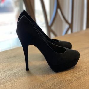 LC Lauren Conrad Black Heels